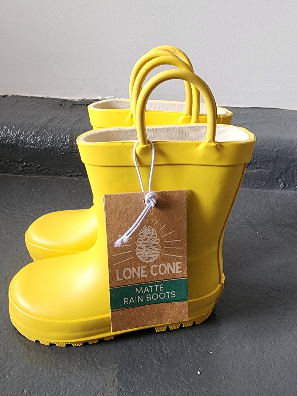 Lone Cone Rain Boots Toddler Unisex Size 6T Yellow Matte Pull On NWT Slip Resist